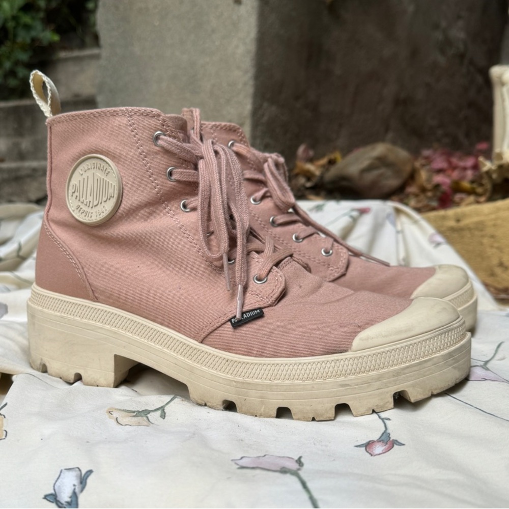 Palladium Pallabase Women's Pink High-Top Heeled Sneakers - 8.5